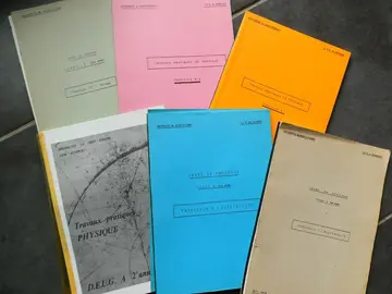 Anciens cours de physique et électricité