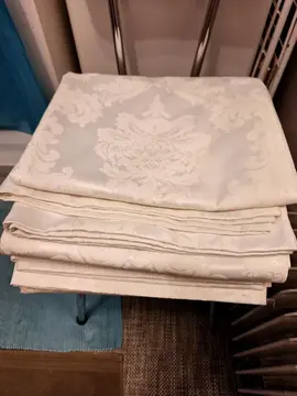 Rideaux blancs épais