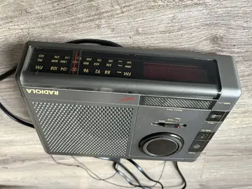 radio réveil Radiola