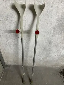 Paire de béquilles