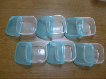 6 boites plastiques alimentaires