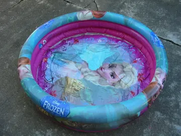 Piscine enfant "La reine des neiges"