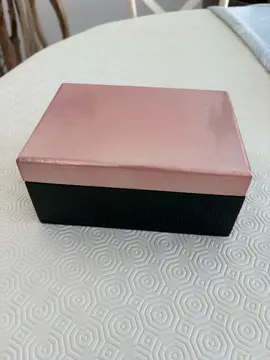 Boîte rose