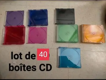 Lot de 40 boîtes de cd