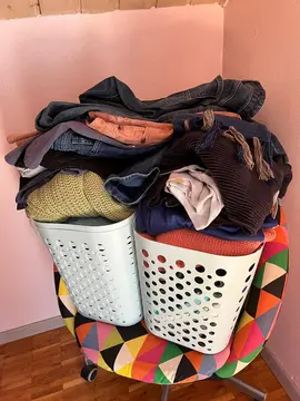 Vêtements homme et femme taille XL / 42