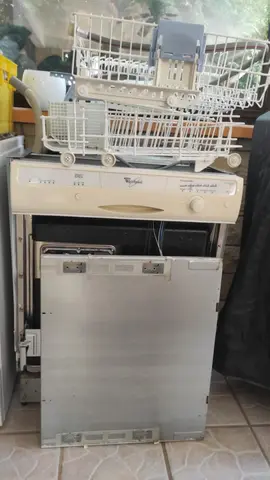 Lave vaisselle intégrable fonctionel