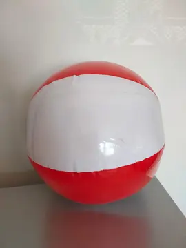 Ballon plastique gonflable de plage