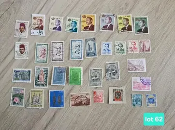 LOT 62 TIMBRES ALGERIE ET MAROC