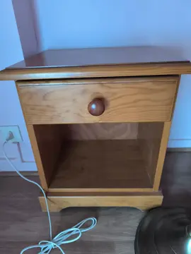 Table de Chevet - Urgent
