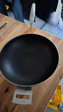 wok poêle