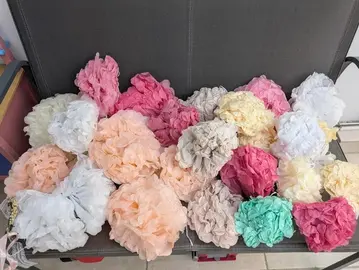 Fleurs décoratives pour fêtes, mariage etc...