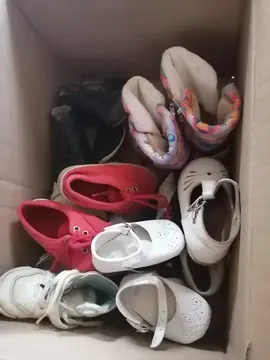 Chaussures et vetements fille