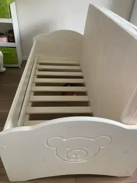 donné lit en bois pour enfants