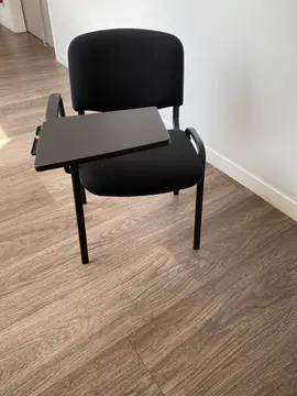 Lot de 7 Chaises salle de réunion avec tablette