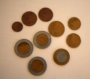 Pièces de monnaie factices pour marchande