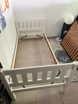 entourage de lit en bois
