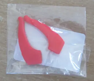Bloques lunettes en silicone rouge NEUFS (sur les branches)