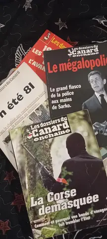 les dossiers du canard enchaîné