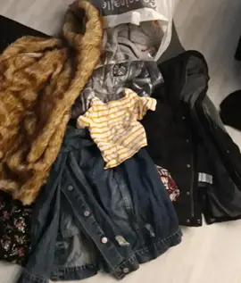 urgent vêtement femme enfant très bi état