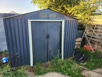 cabane de jardin