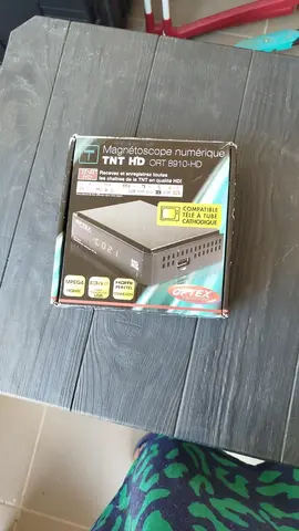 magnétoscope numérique TNT HD à récupérer sur place
