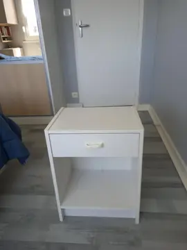 table de chevet couleur blanc