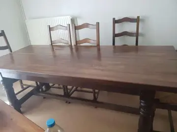 table en bois+ 6 chaises