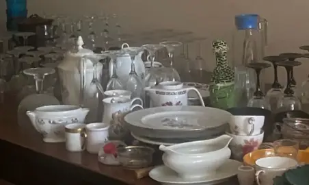 vaisselles et plats et autres