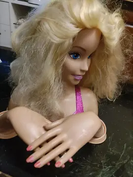tête à coiffer Barbie