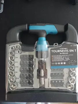 2 kits de tournevis à donner