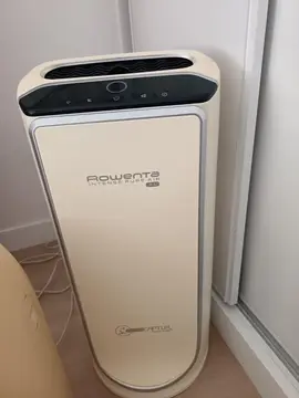 Deux purificateurs d'air Rowenta