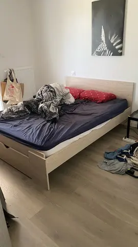 Lit avec rangement en dessous
