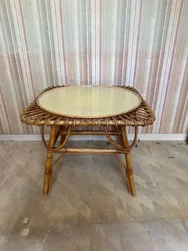 Table basse vintage en rotin