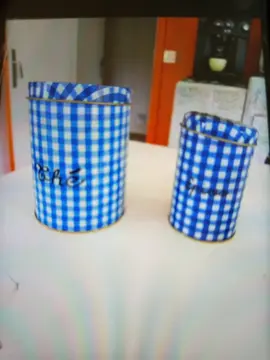 2 pots en métal