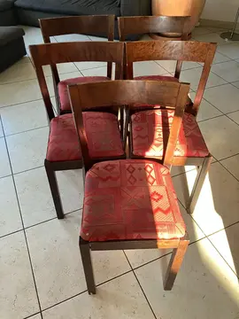 5 CHAISES