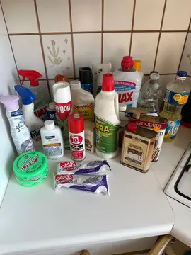 Lot de produits menagers