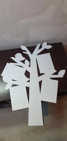 Supports photos