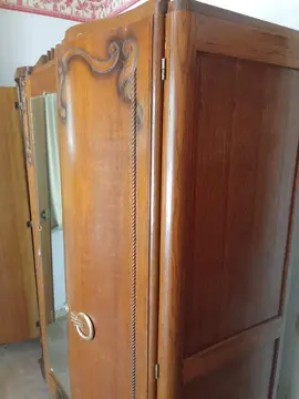 Amoire ancienne de qualité