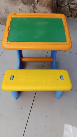 pupitre pour enfant