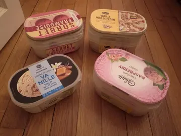 14 boîtes glace 1L ovales VIDES (lot 1)