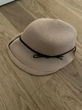 chapeau rose pale