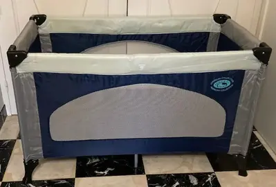Lit "parapluie" pour bébé