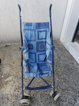 Poussette canne pliable