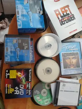 lot de cd et dvd vierges neufs
