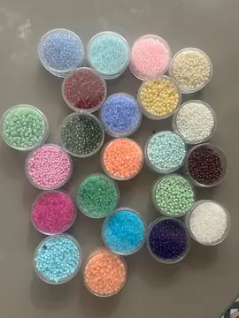 Lot de petites perles