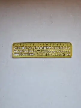 Petite règle souple d'apprentissage avec lettres et chiffres