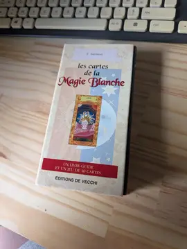 Jeu de cartes de divination