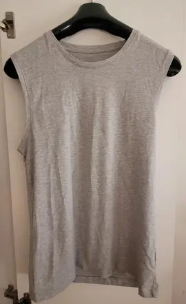 T-shirt sans manches homme taille M