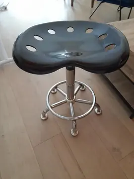 tabouret réglable en hauteur