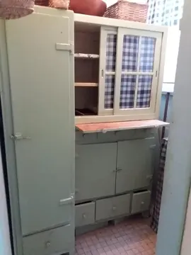 Buffet d'ancienne cuisine
